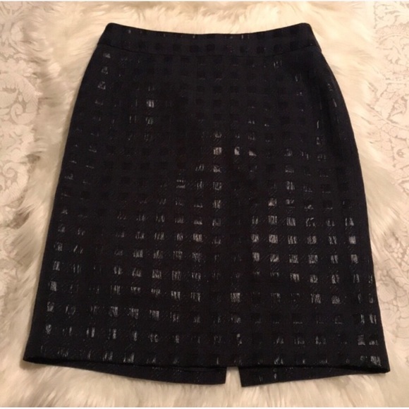 Banana Republic jacquard woven square pencil skirt - Picture 3 of 8